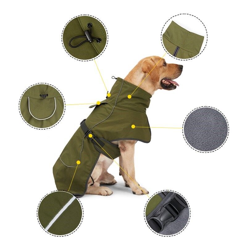 Mørkegrønt vannavvisende hundedekken med fleece